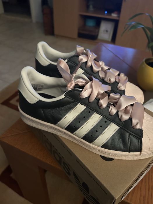 обувки Adidas superstar 82W