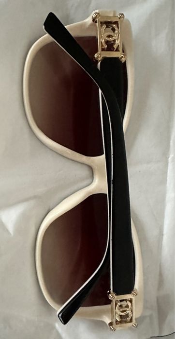 Очки солнцезащитные, стильные