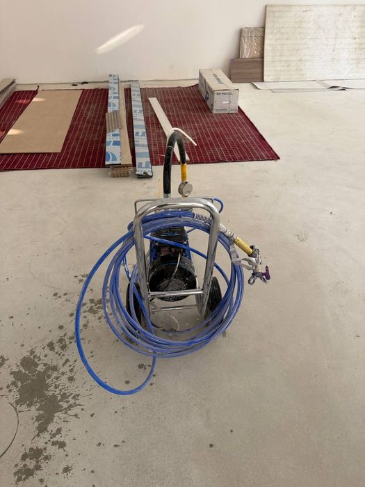 Краска аппарат сотилади.