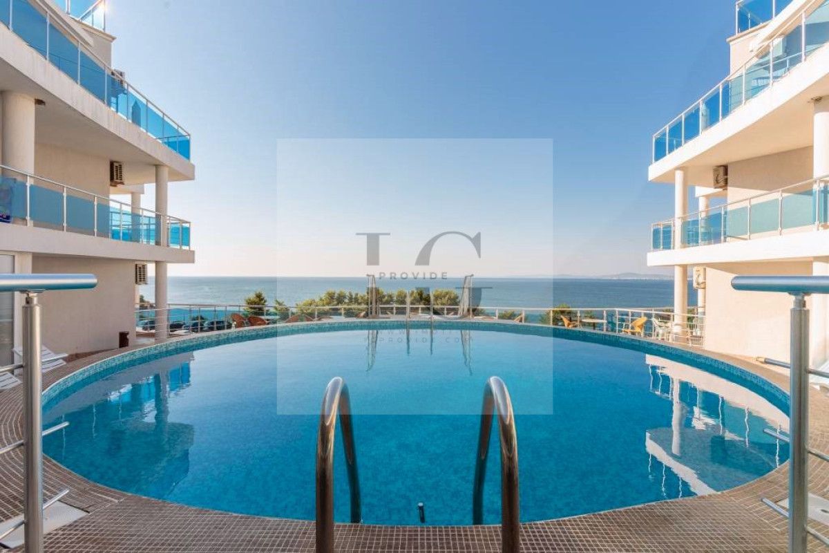 Продава се Двустаен апартамент в Ахелой - 65 кв.м за 839 €/кв.м - Снимка #3