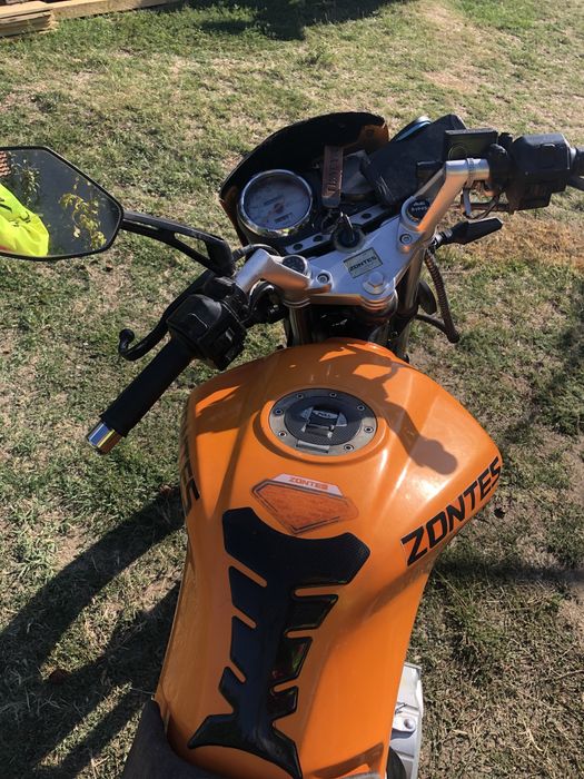 Motocicleta Zontes panter