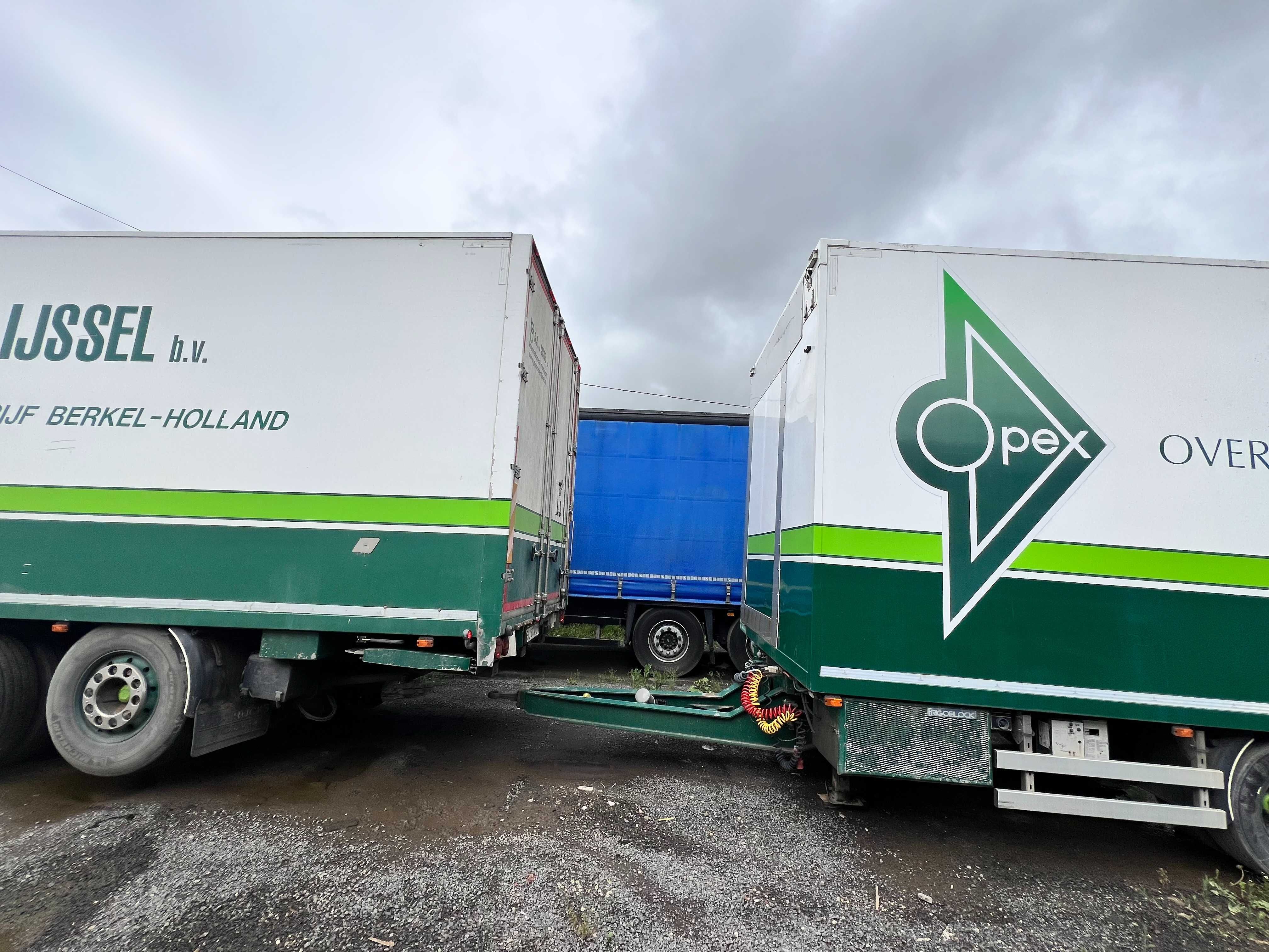VOLVO FH13-500EEV+Remorca BURG Frigo+Lift