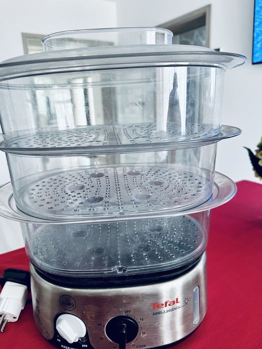 Aparat electric de gătit la aburi