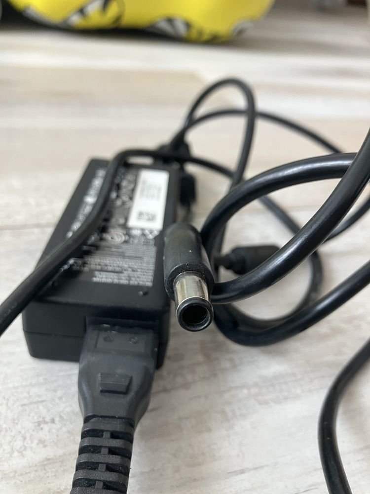 Зарядно за лаптоп Dell - AC Adapter HA65NS5-00
