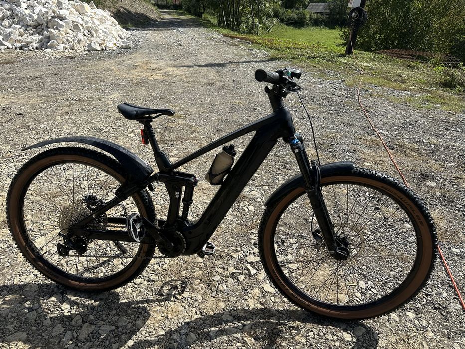 Bicicleta Electrica Cube Stereo 140 An 2024 Cadrul Carbon