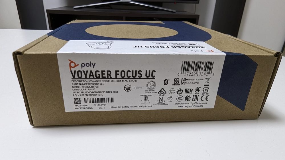 Casti Poly Voyager Focus UC bluetooth