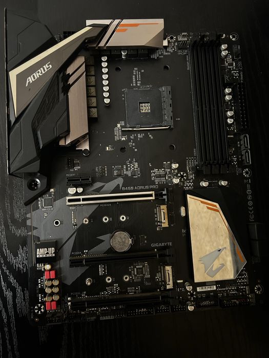Placa de baza Gigabyte B450 AORUS PRO