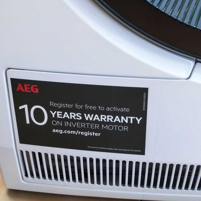 Сушилня AEG TR818A4E, 8 кг, Инверторен мотор, Термопомпа
