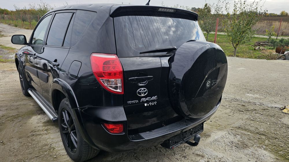 Haion spate model cu capac roata rezerva Toyota RAV 4 2006-2012