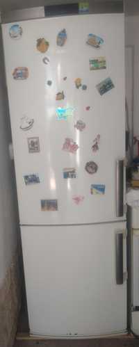 Хладилник с фризер