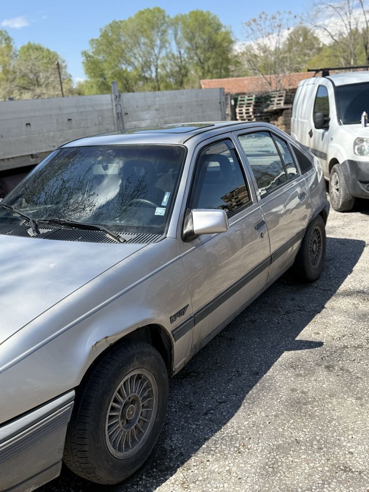 Opel Kadett 1.6. Бензин/газ