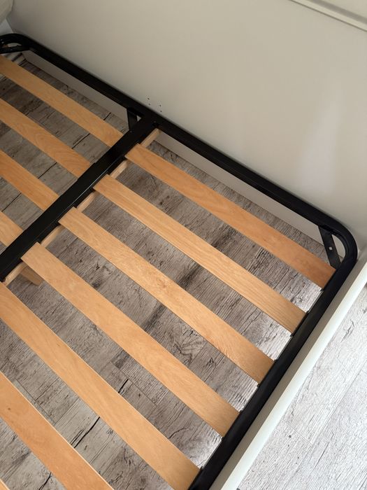 Vand Dulap Mobexpert,pat si comoda.