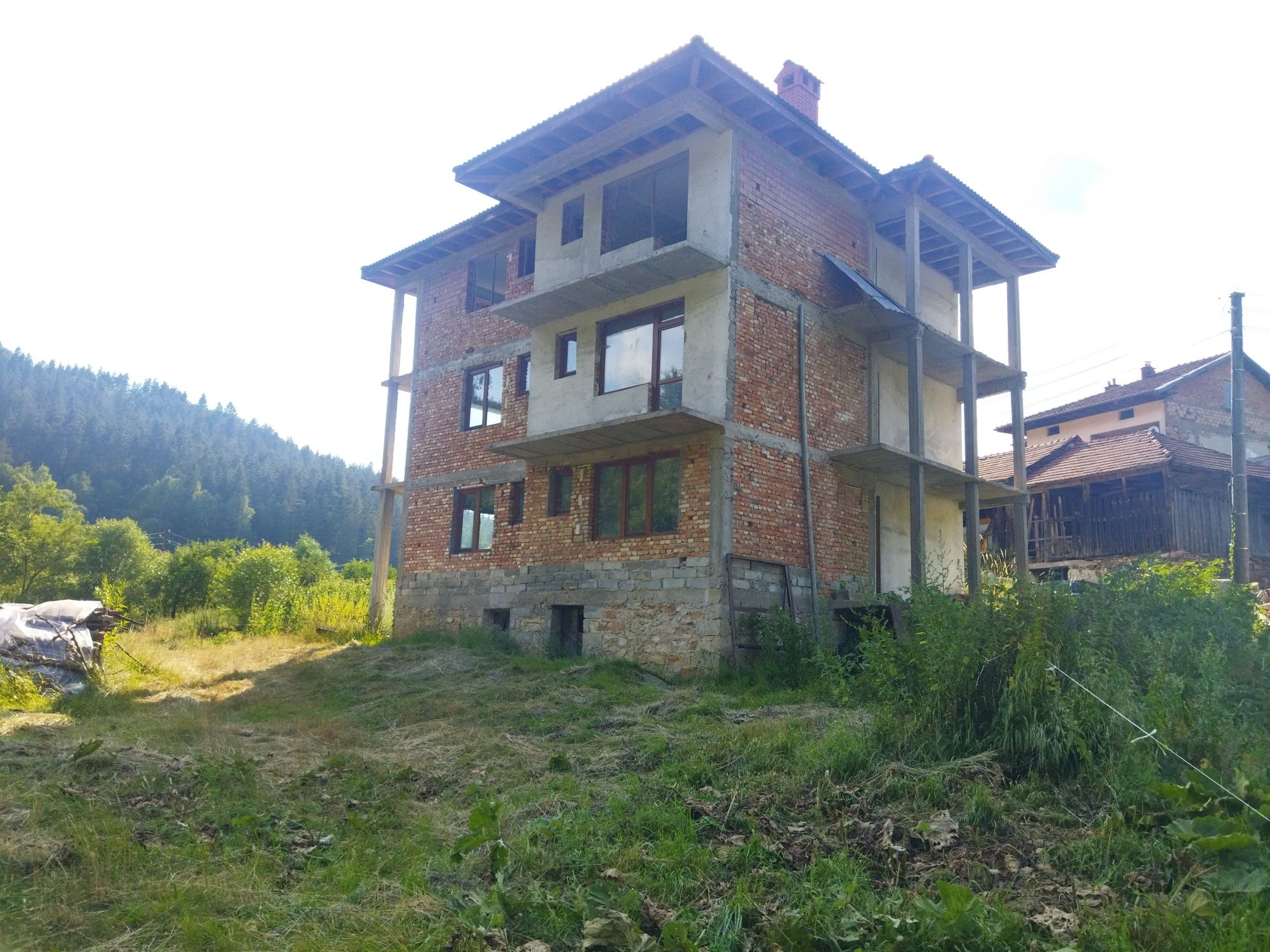Продава къща в Родопите