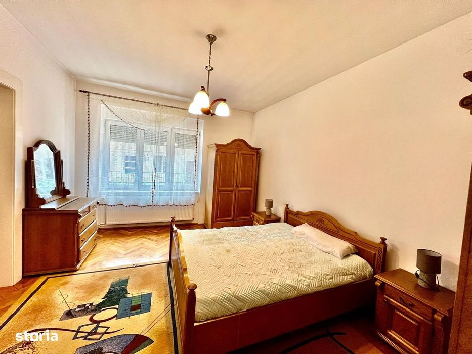 Apartament la vila - 3 camere, 2 bai - Zona ultracentrala