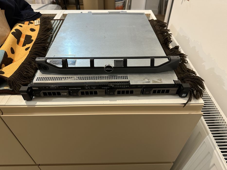 Dell PowerEdge R330 Xeon E3 v6 32GB RAM Perc H330 iDrac8