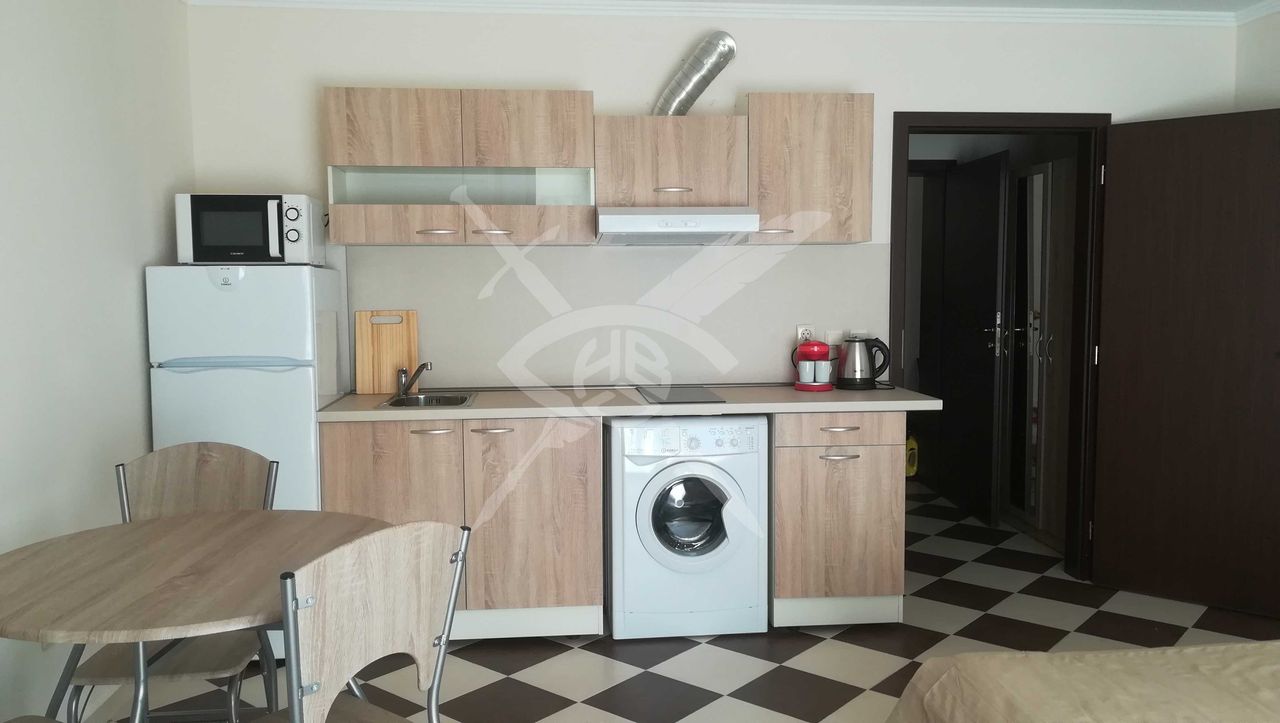 Продава се Едностаен апартамент в Созопол - 42 кв.м за 1331 €/кв.м - Снимка #3