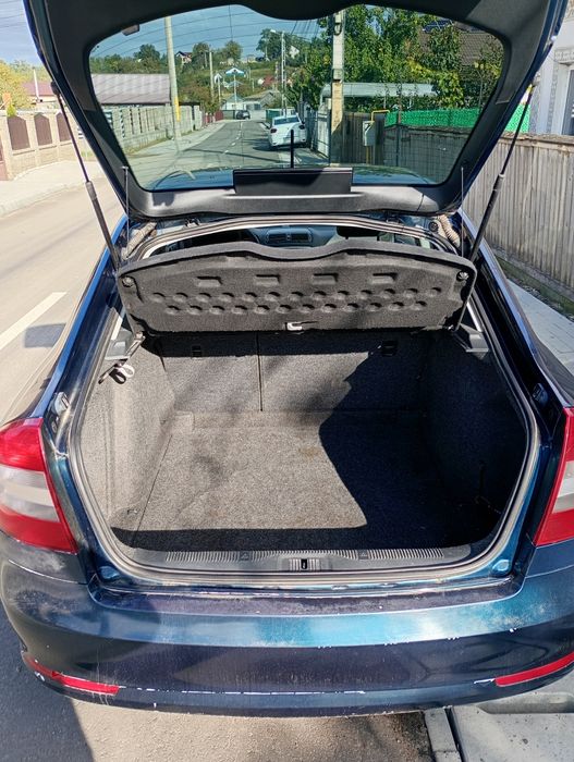Skoda Octavia II – 1.6 TDI 105 CP DSG – 2012