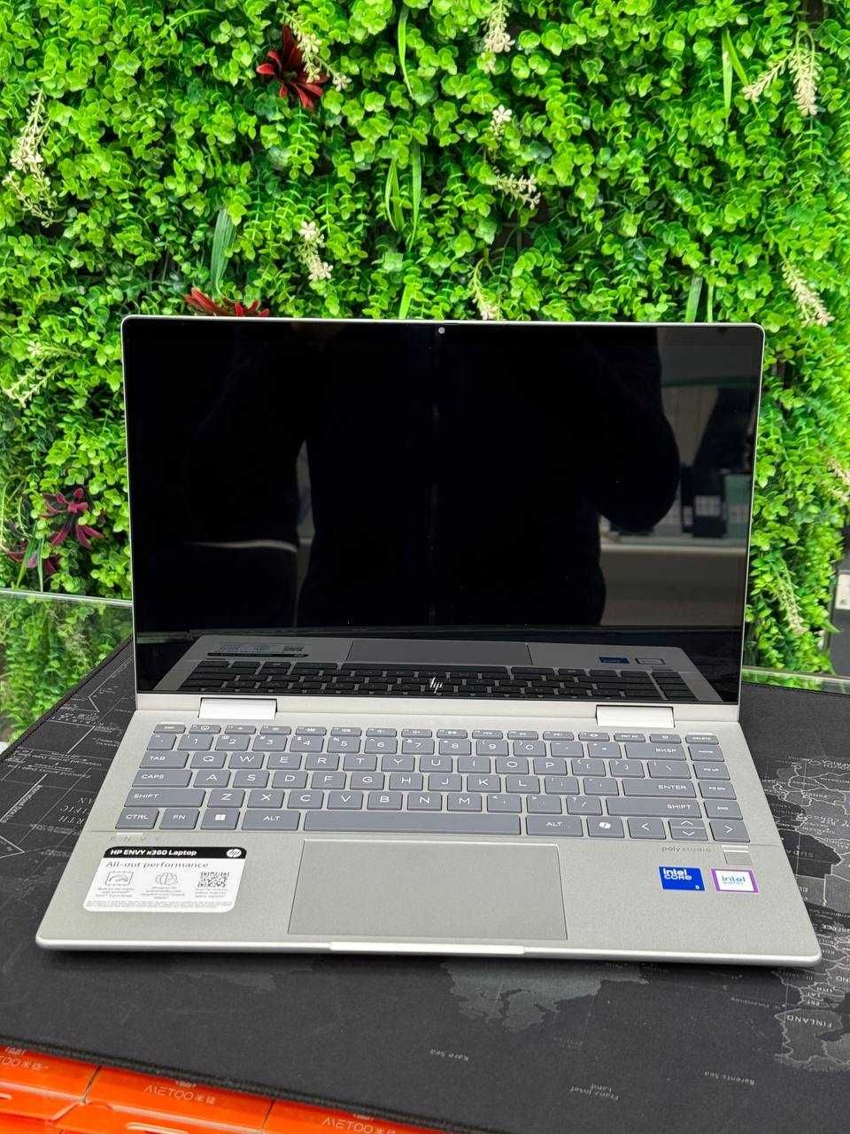 Hp Envy x360 2in1 14-es1013dx Intel Core5-120U/8GB DDR4/512GB SSD/14"