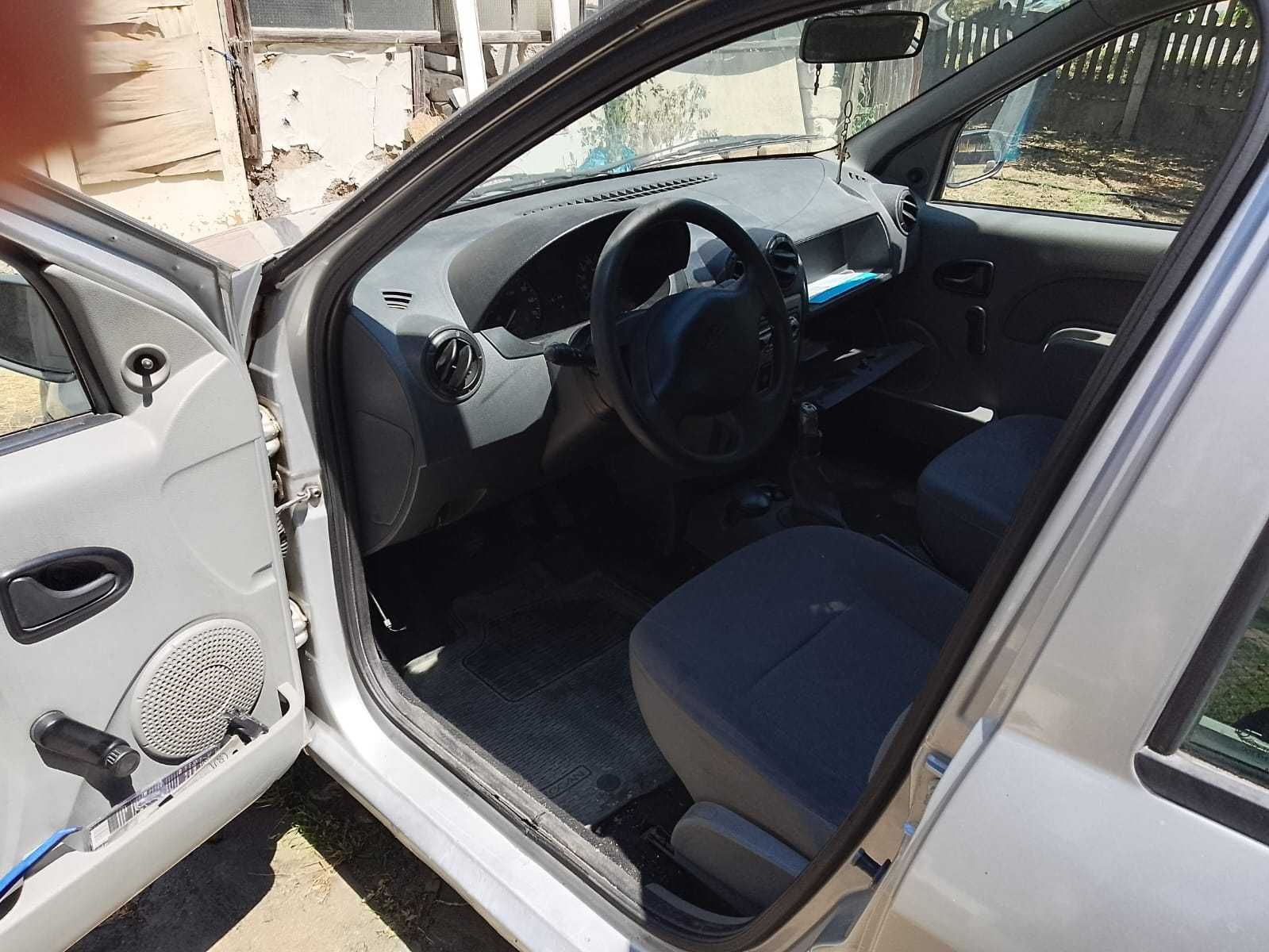 Vand dacia logan,