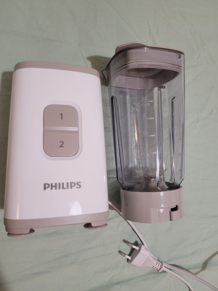 Блендер Philips HR2602