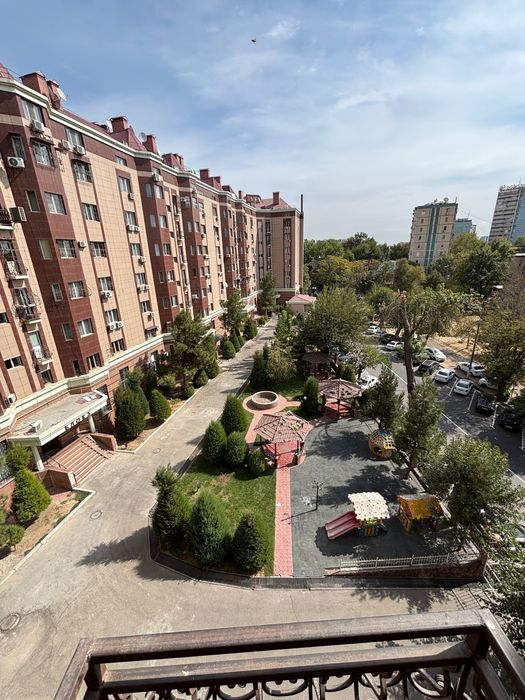 Алайский базар 2/5/8 Новостройка в аренду