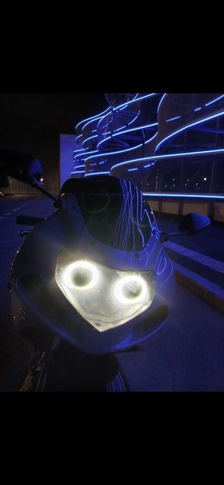 Vand SUZUKI GSXR 1000 K1