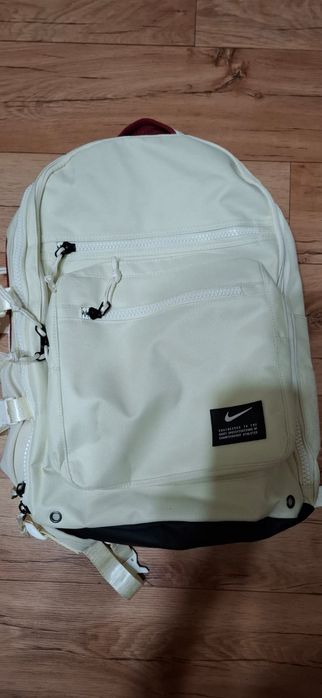Продам рюкзак Nike