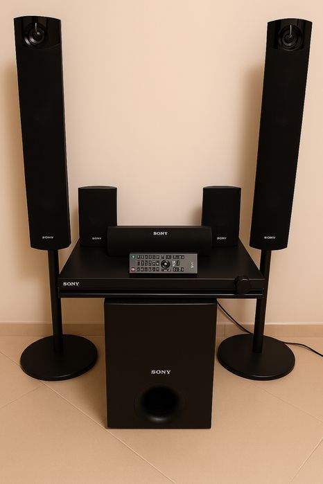 Sony DVD Home Theatre System DAV-DZ740 5.1 Surround, Отлично състояние