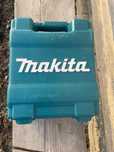 bormasina Makita cu incarcator si 2 baterii