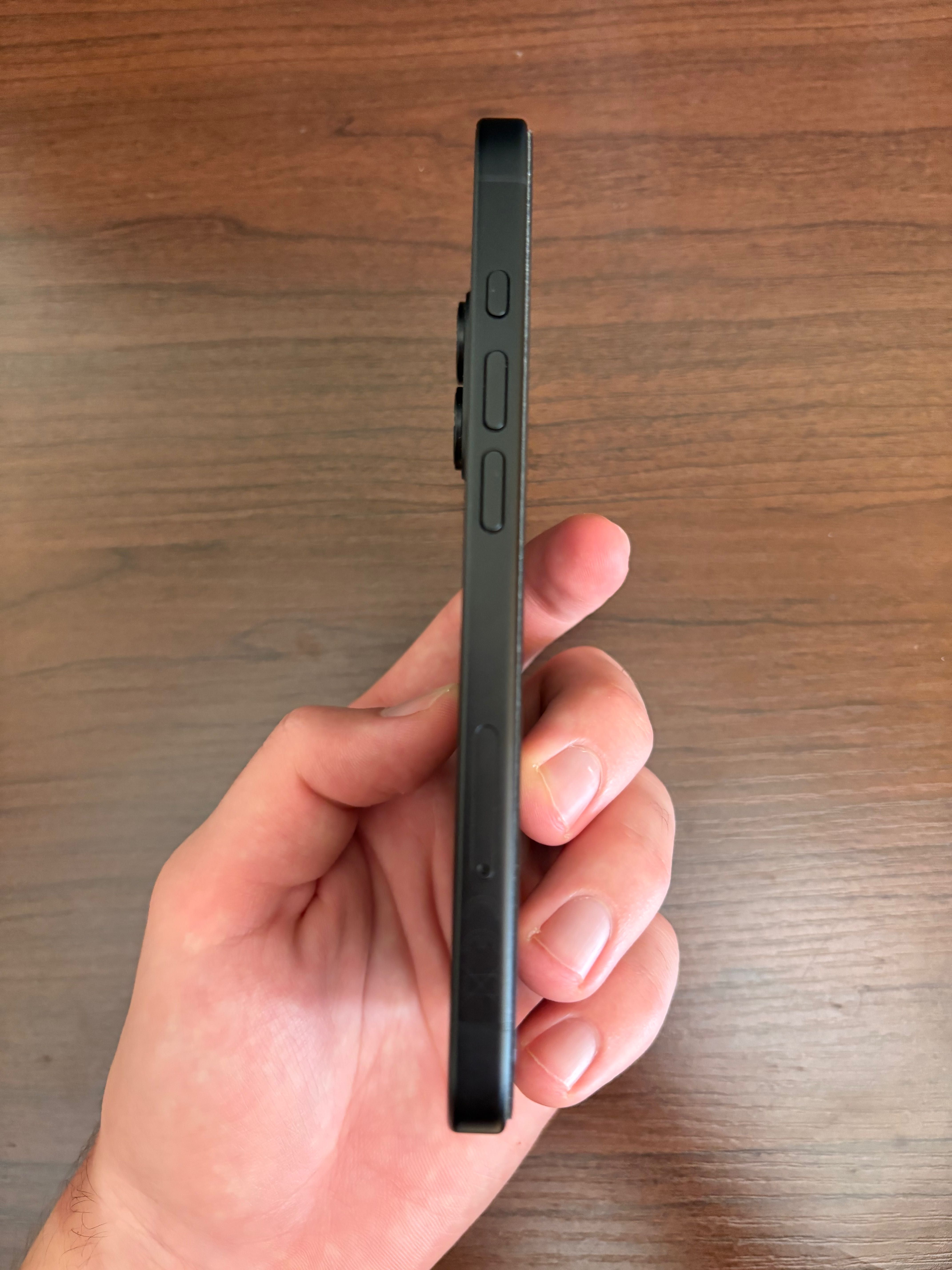 iPhone 16 - гаранционен!