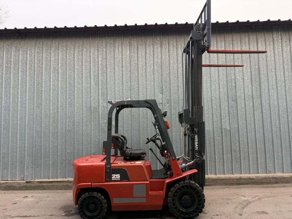 Погрузчик вилочный/кара 2.5 т. NISSAN(Япония)