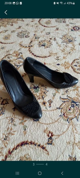Продам  женские туфли