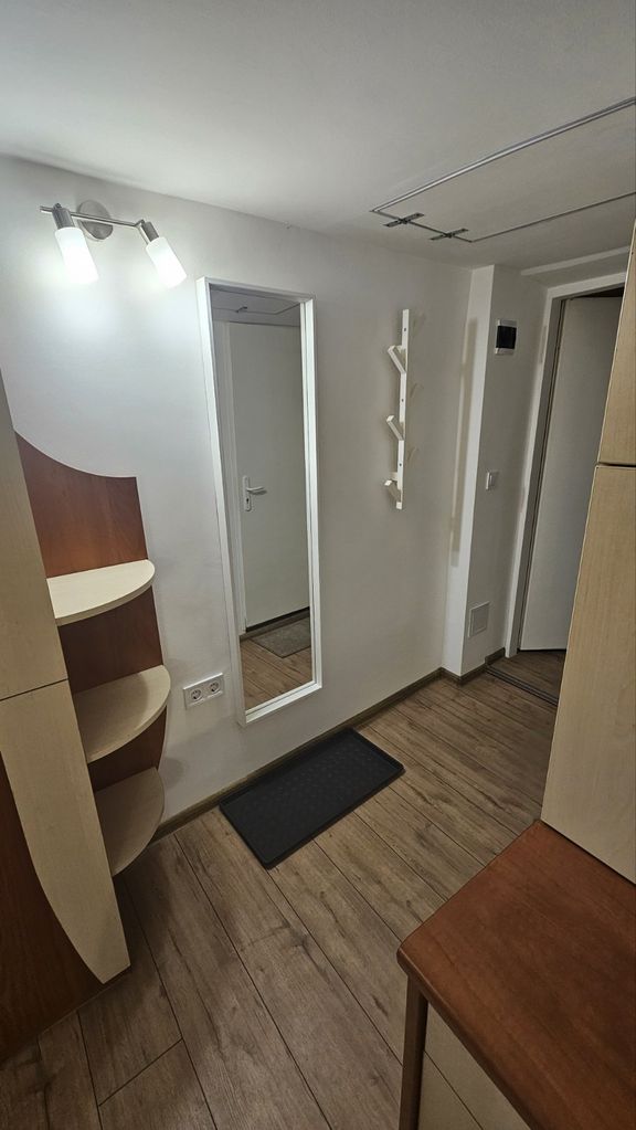 Дава се под наем Двустаен апартамент в София, Зона Б-18 - 40 кв.м за 448.8 € - Снимка #5