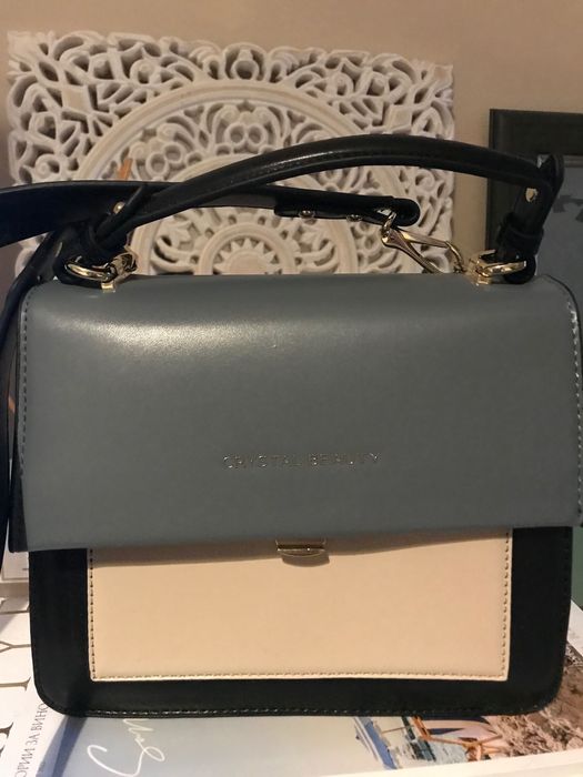 Стилна малка дамска чанта