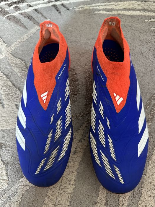 Adudas Predator номер 40/2,3