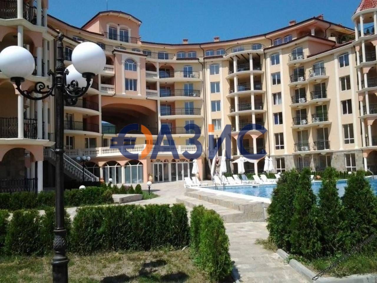 Студио на 3-ти етаж, комплекс Негреско, Елените, България - 34 кв. м.,