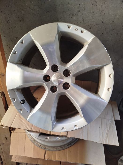 Продам диски на Субару