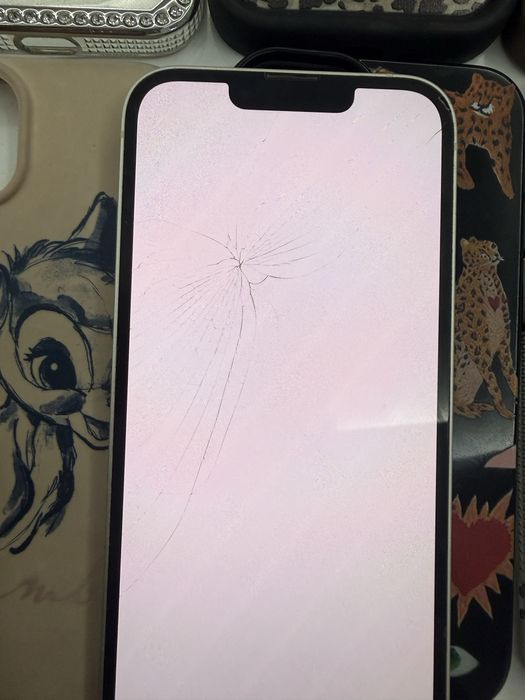 Iphone 13 128 gb с калъфи