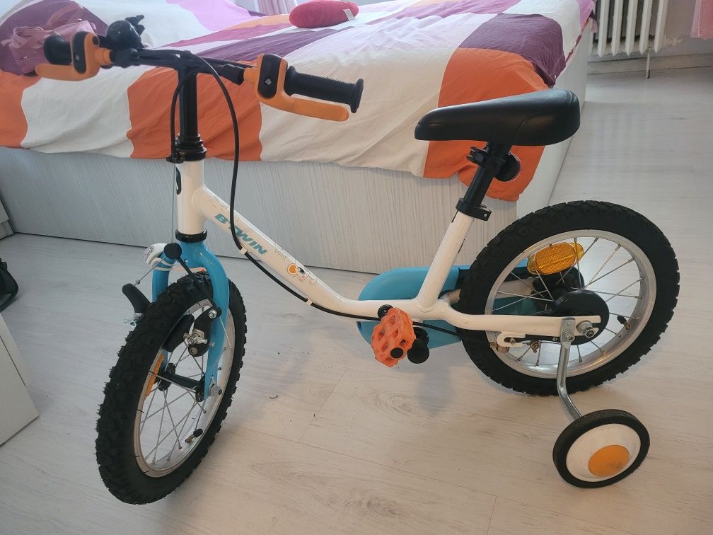 Vând bicicleta B'TWIN copii 4-6 ani!
