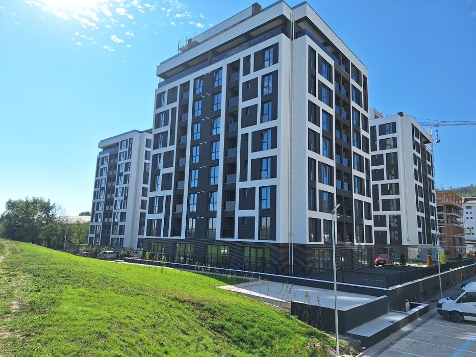 Apartament cu trei camere in bloc nou