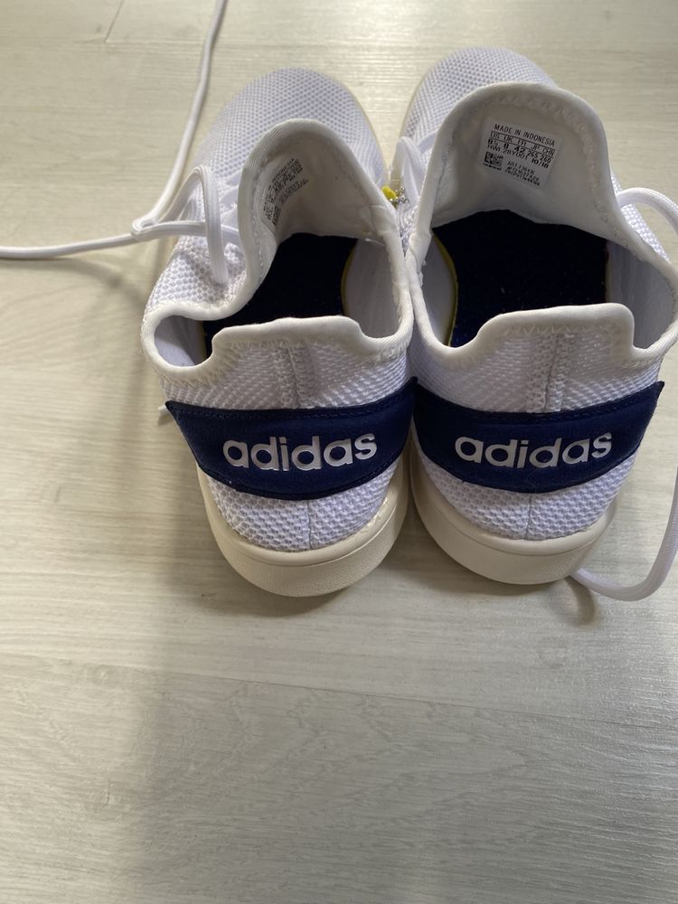 Adidasi oncloud foam