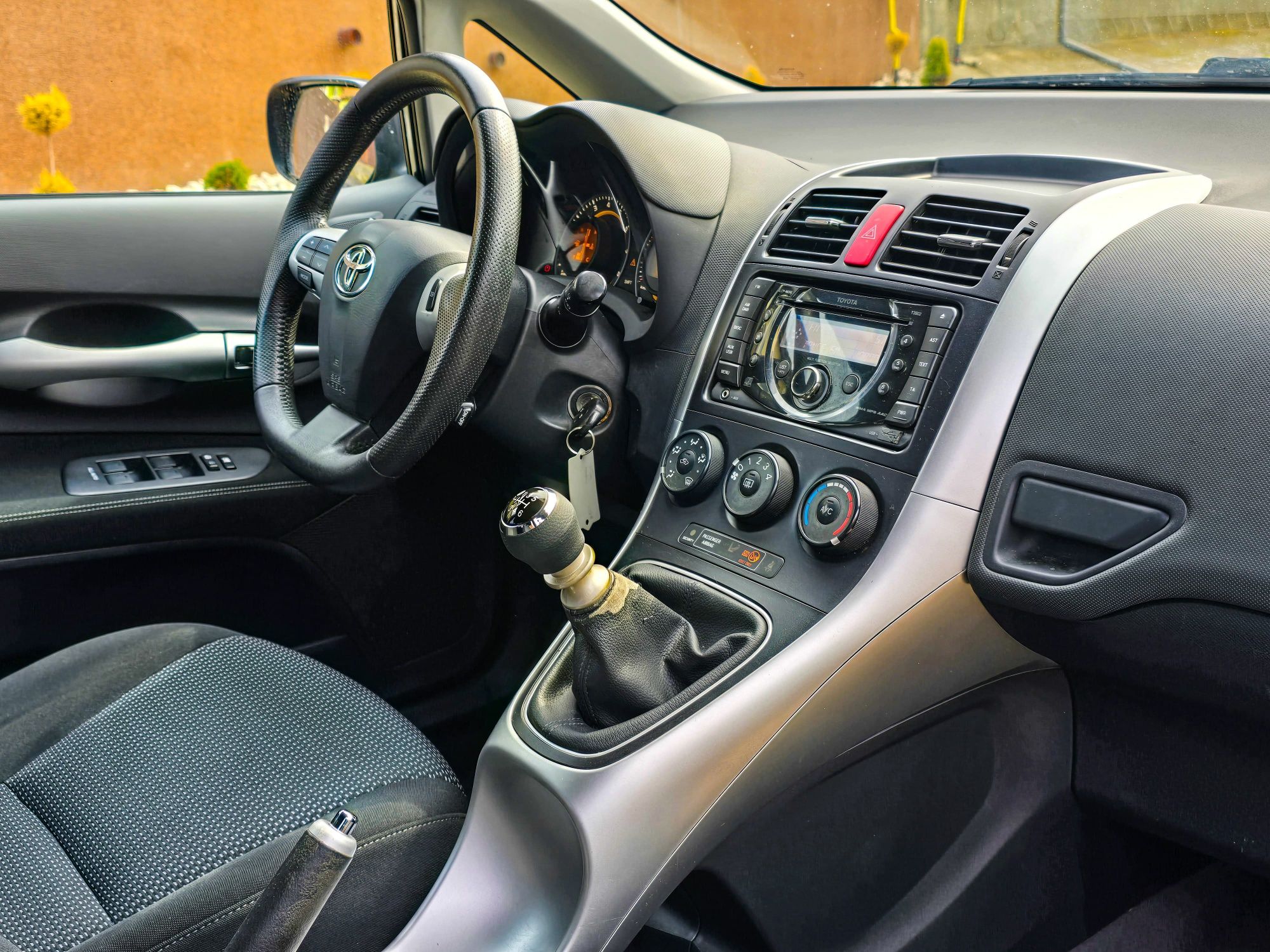 Toyota Auris Facelift 2010/11 1,6 benzina Euro5 Stare Impecabila!