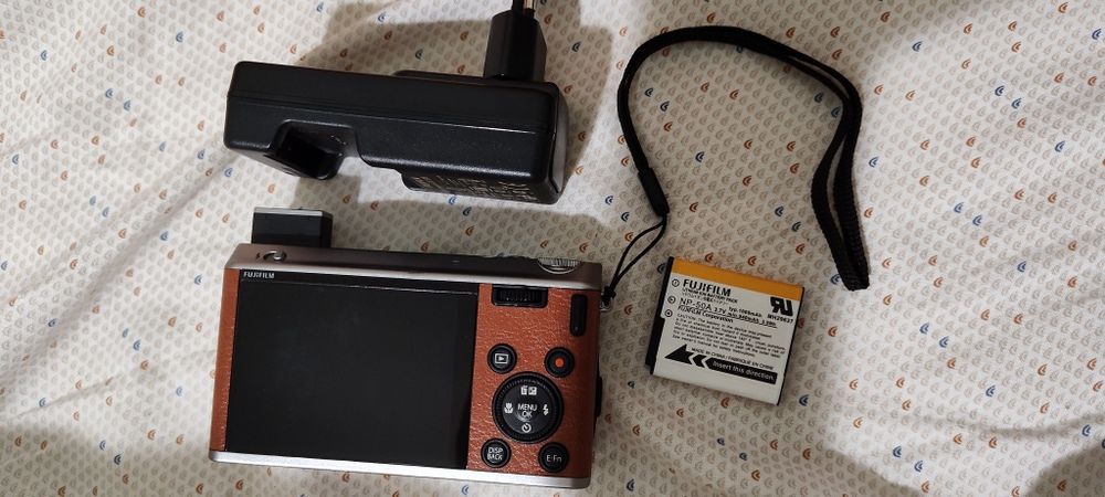 Фотоапарат Fujifilm xf1