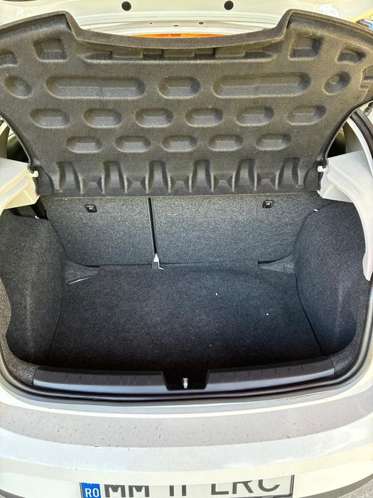 Vând Seat Ibiza ,an fabricație 2013 , benzina. TSI , 1,2 CM. Pret