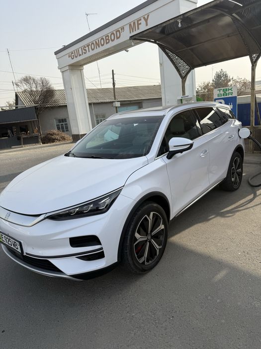 Byd tank 4.4 sekund 550 ot kuchi