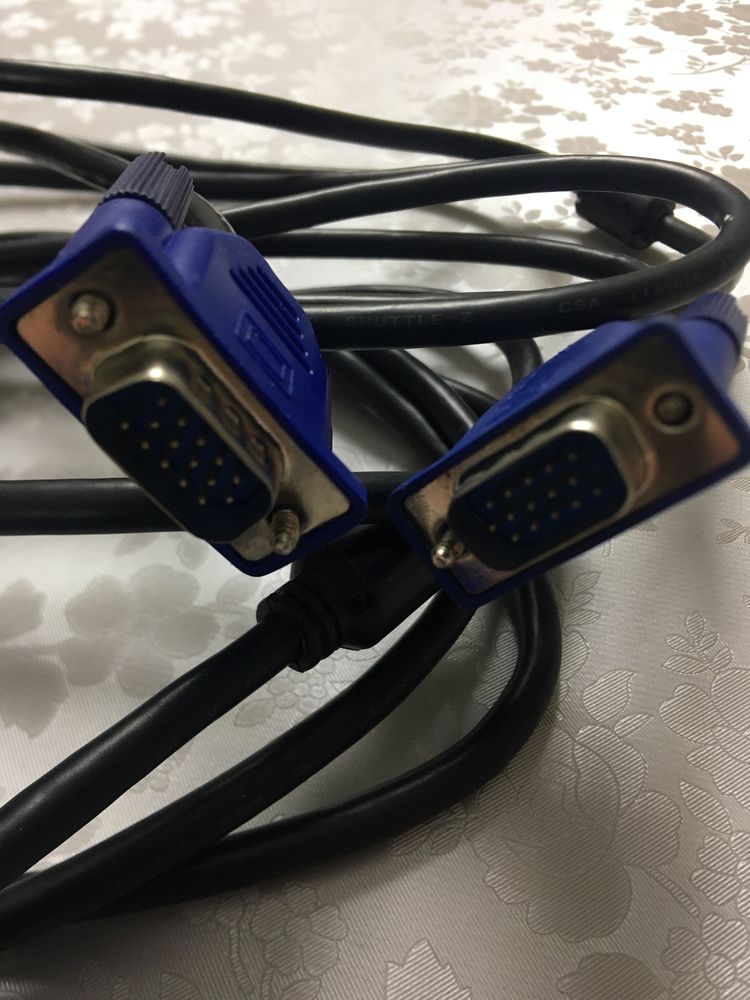 Продается  VGA кабель, системник-монитор