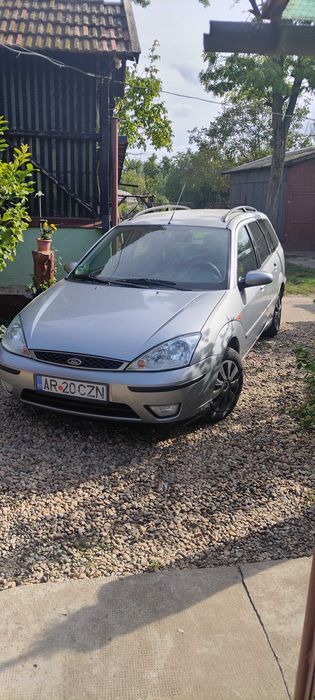 Ford Focus Ghia 1.8 zetec benzina