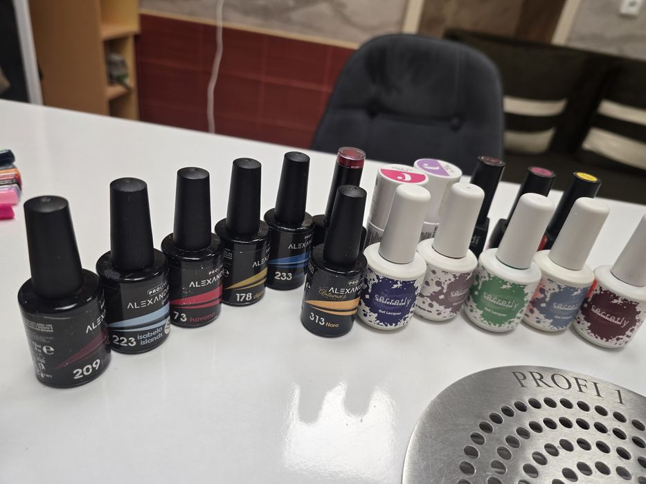 Гел лакове различни марки