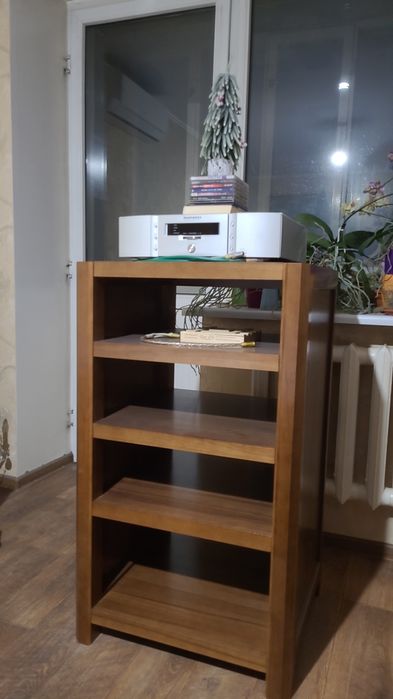Стойка под HI-FI аппаратуру