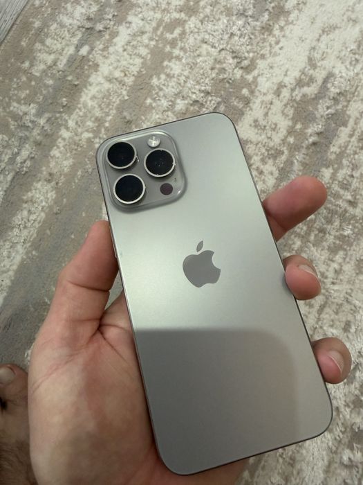 Vand Iphone 15 Pro Max 256gb E-Sim